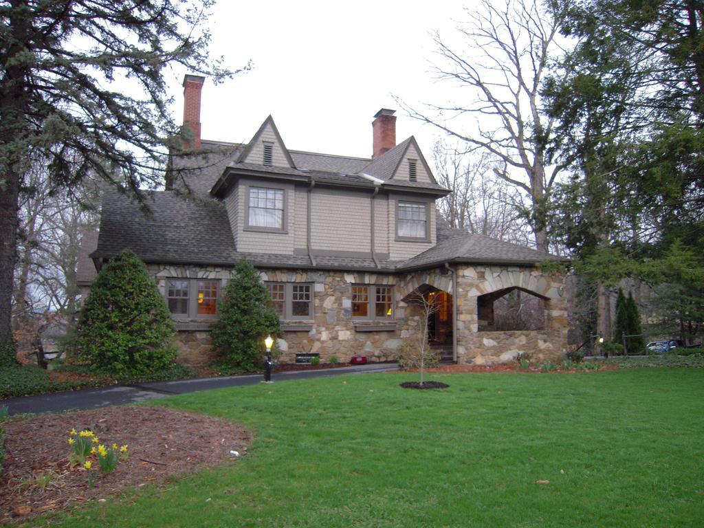 North Lodge On Oakland Bed And Breakfast Asheville Zewnętrze zdjęcie