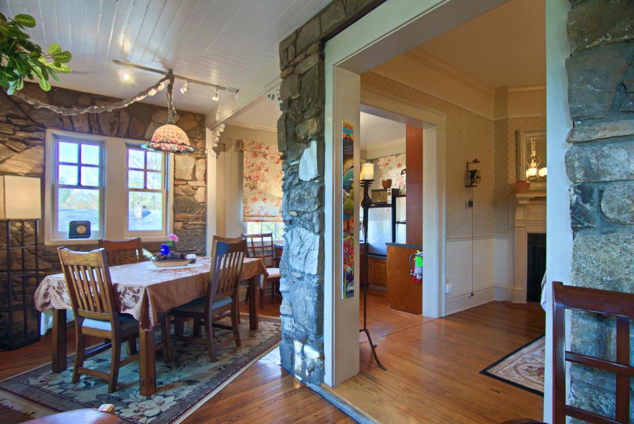 North Lodge On Oakland Bed And Breakfast Asheville Zewnętrze zdjęcie